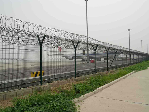 上海機場隔離網圖片2