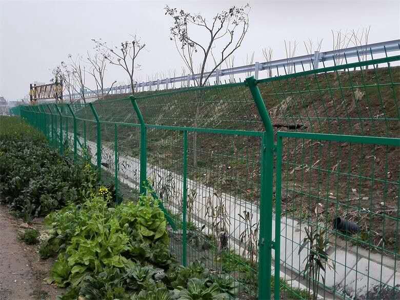 上海高速公路護欄網圖片4