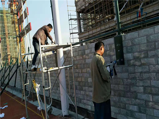 上海安徽皖西當代運動場圍網工程圖片4
